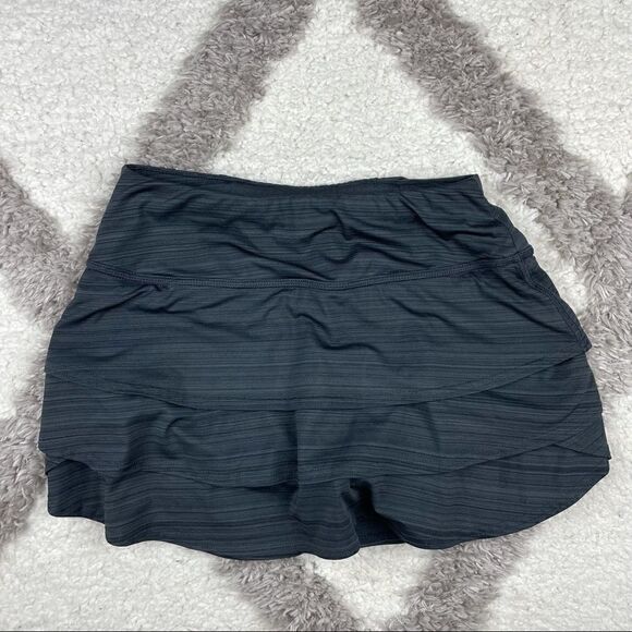 Women’s Athleta Skort    - Picture 2 of 3